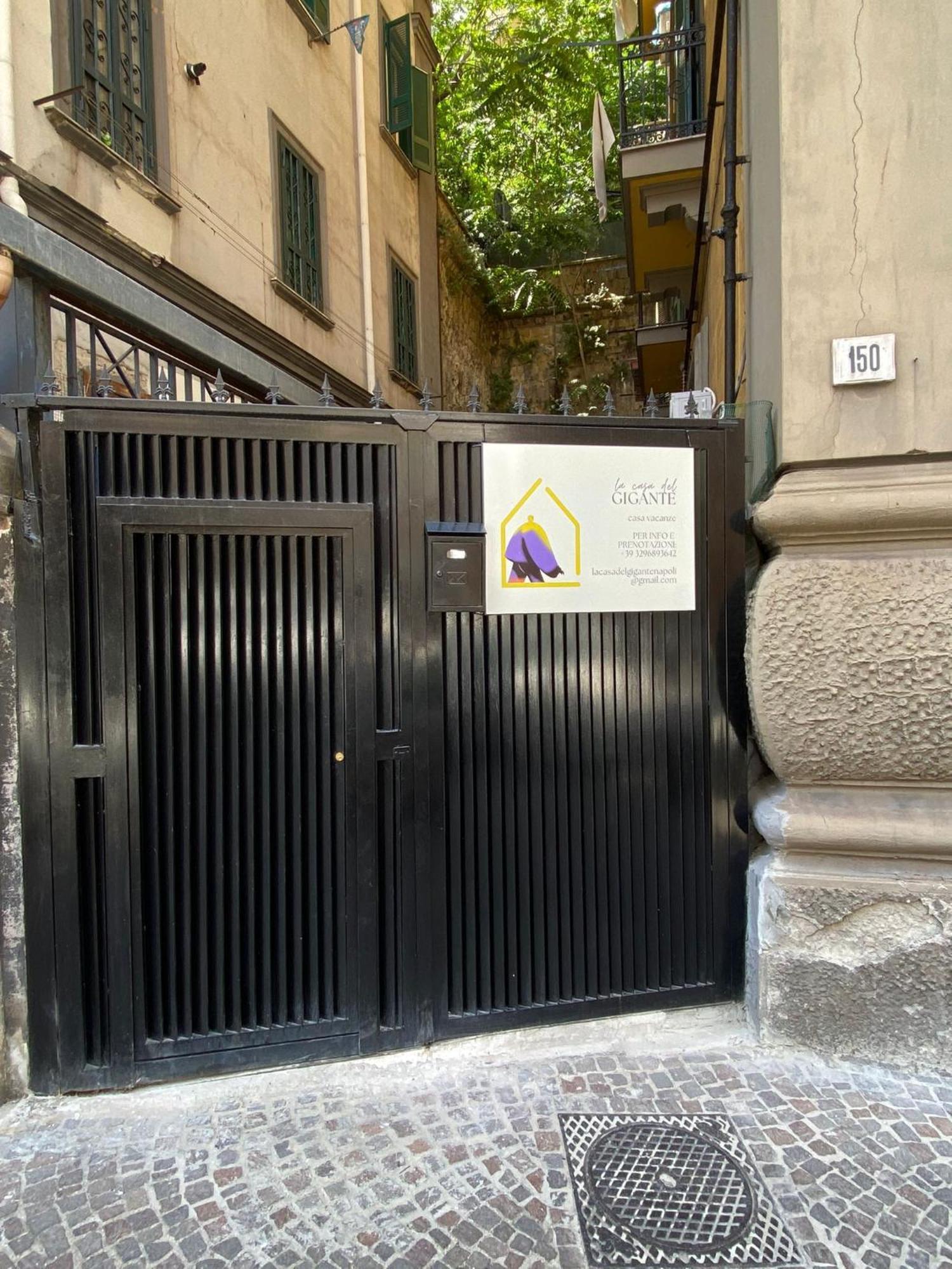 La Casa Del Gigante - *